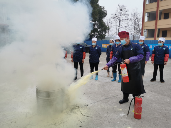 消防演练不放松，筑牢安全防火墙