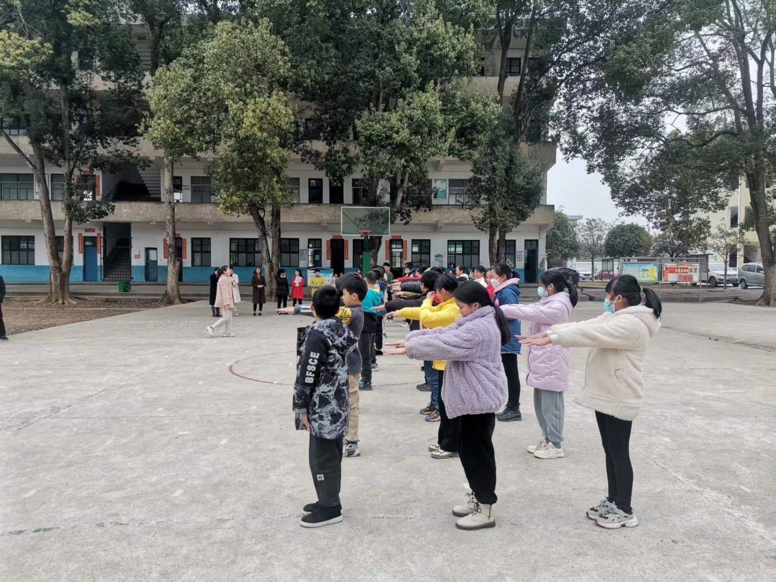 洞口县茶场学校：体育公开课，为双减助力