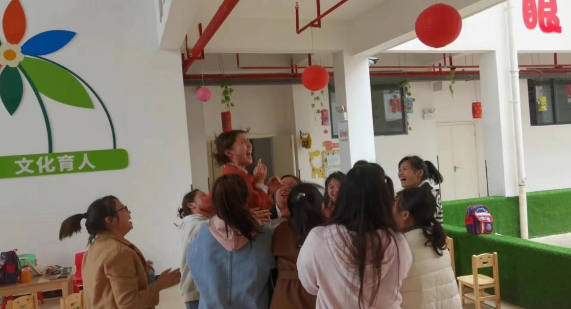 春暖花开季，浓情女神节