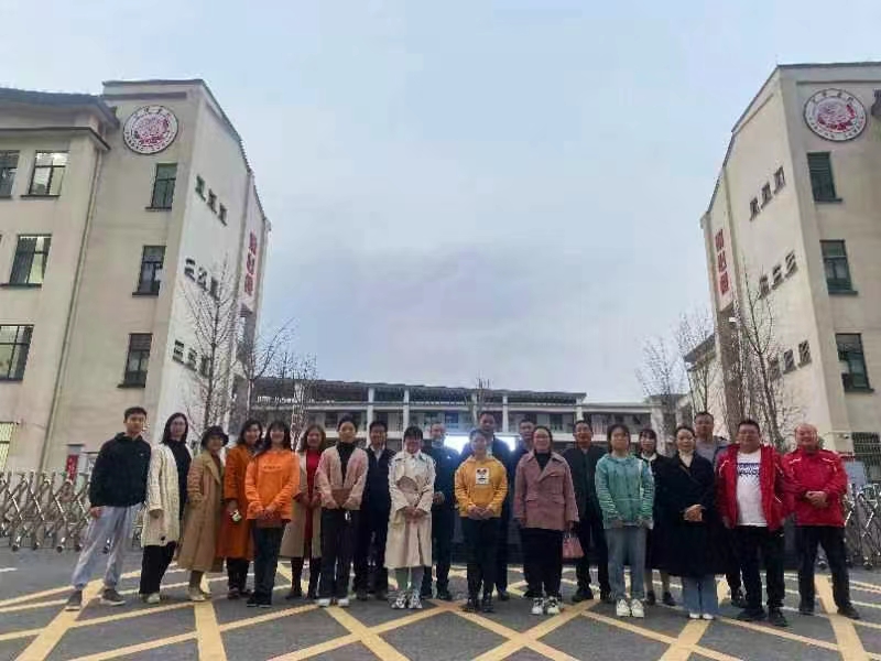 携手合作，共赢未来