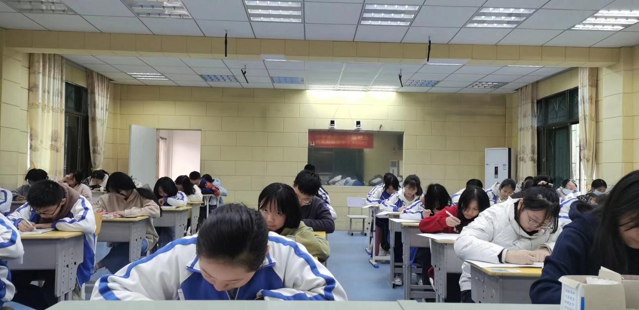 妙笔生花 纸墨之间绽芳华