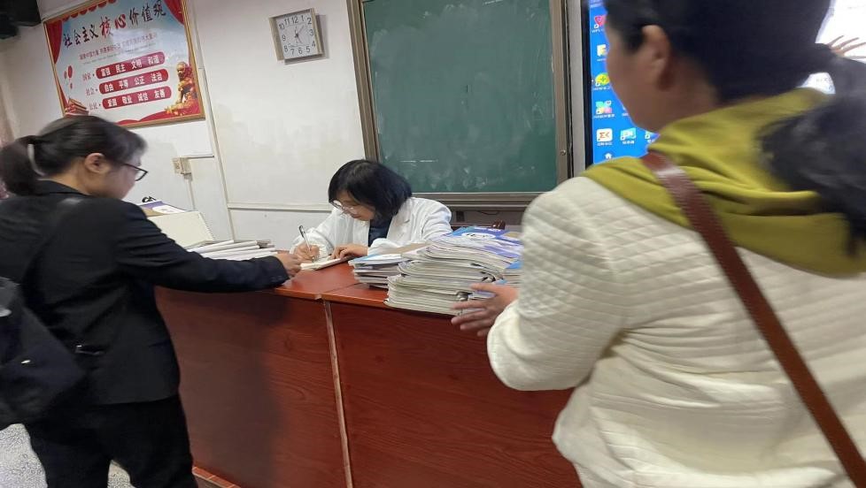 湖南省化学化工学会、省教科院“送教送研·科普进校园”走进竹市镇中学