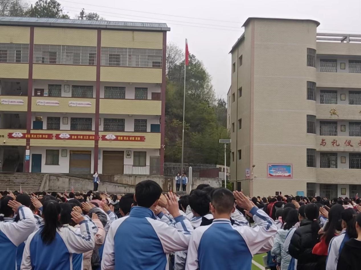 节俭养德，向美而行