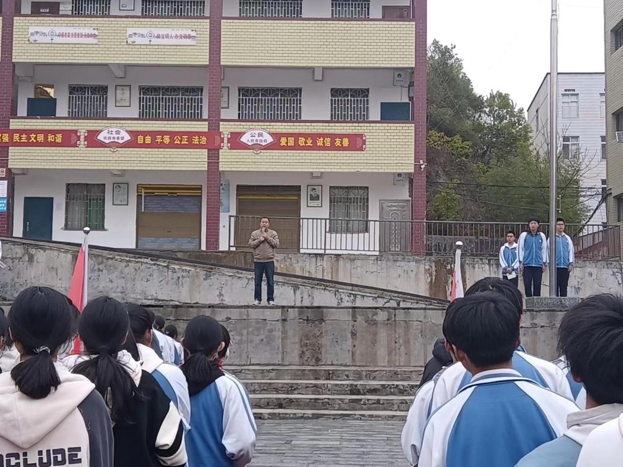 节俭养德，向美而行