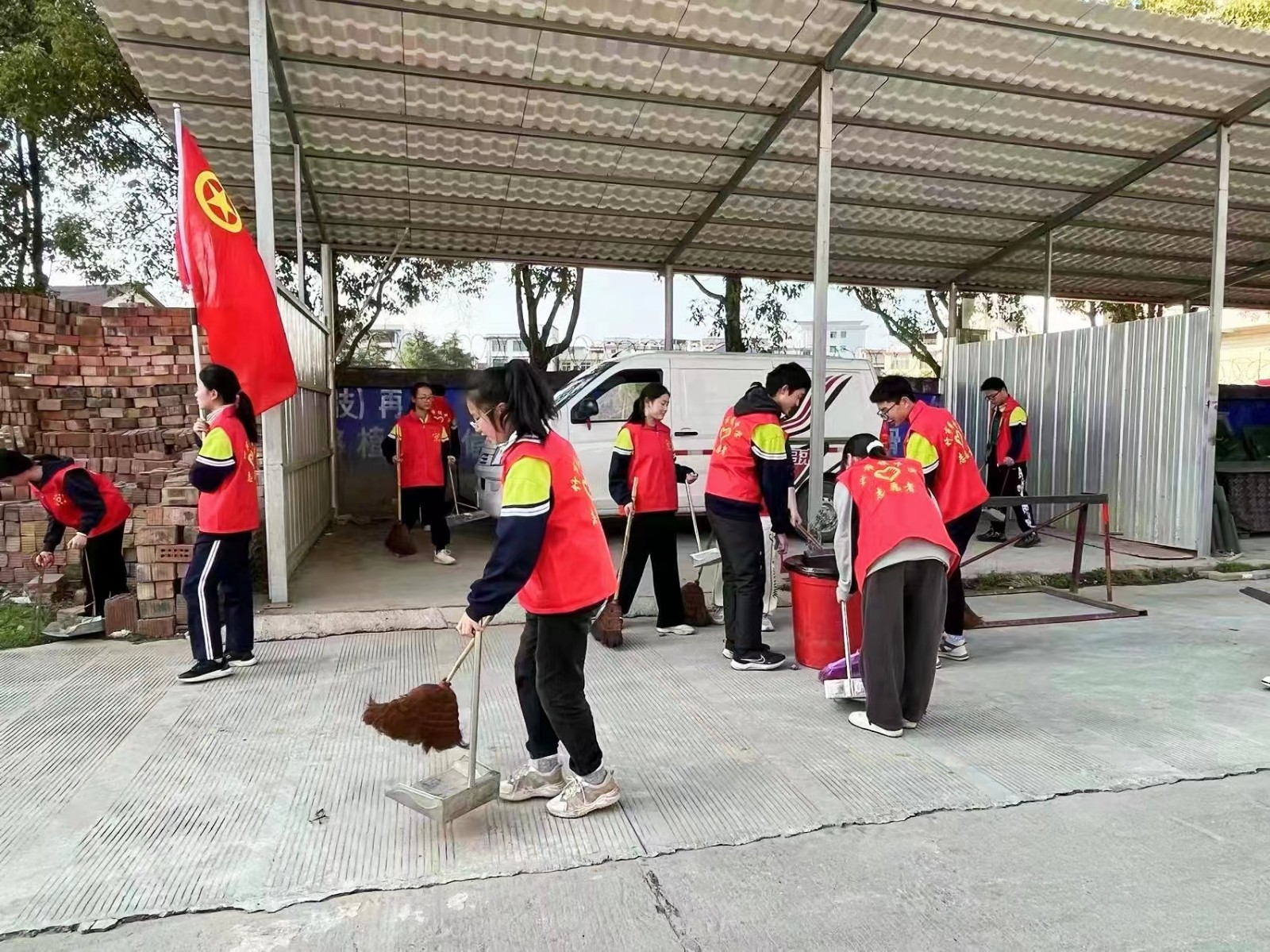 践行雷锋精神，做幸福志愿者