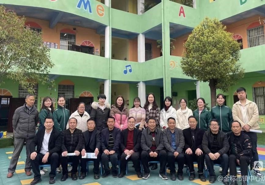 经验交流促成长，智慧碰撞共提升