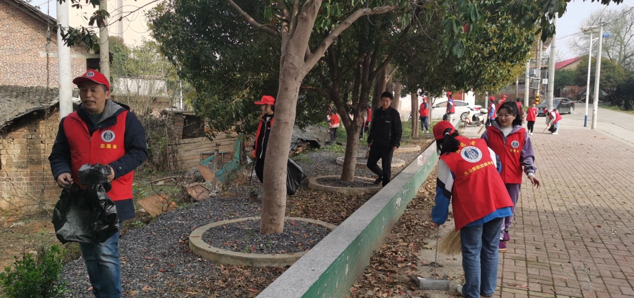 “创文创卫，我们在行动”