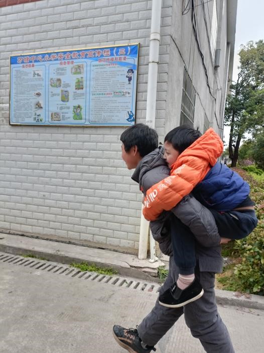 我们的校园处处春