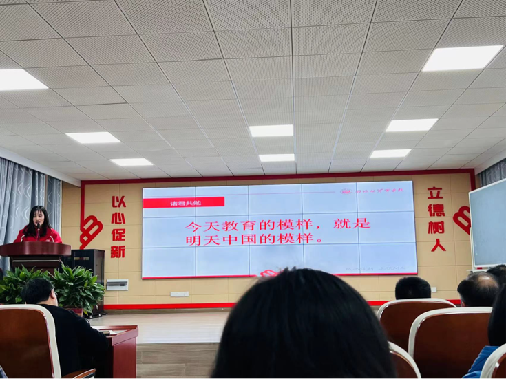 合作交流促发展，携手共进谱新篇