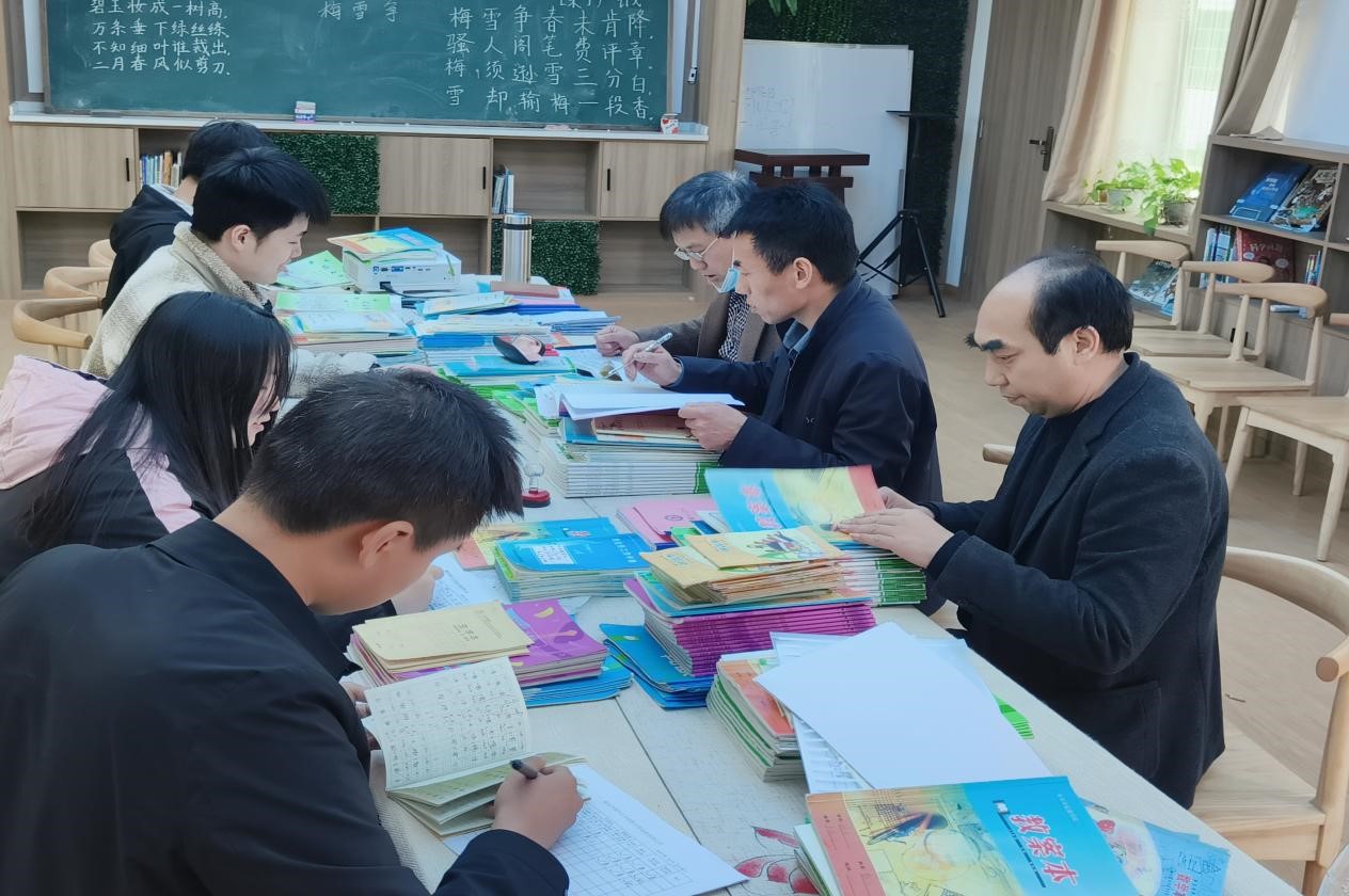 邵阳县郦家坪镇中心学校开展教学常规普查工作