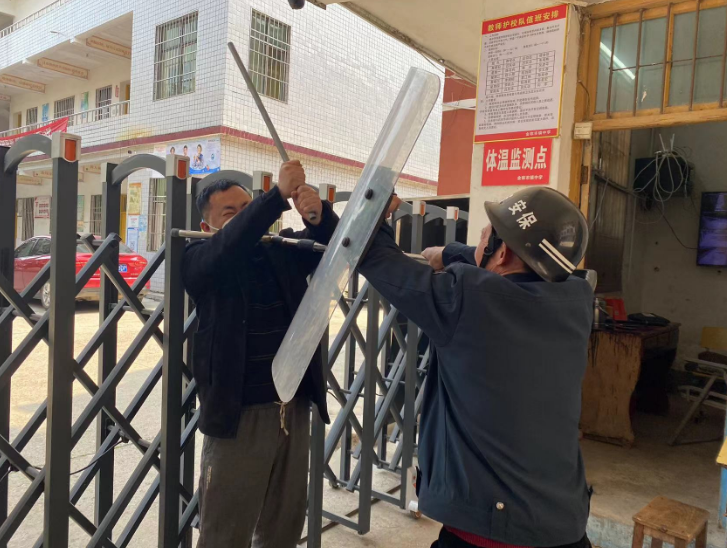 铜墙铁壁，护蕾平安