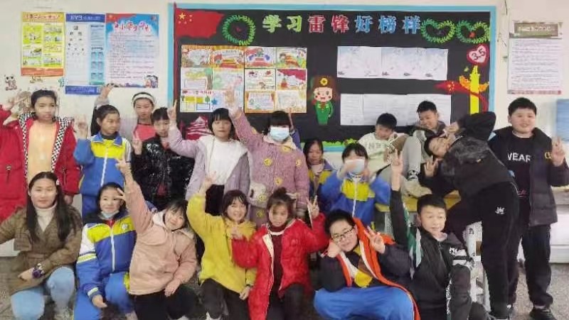 塘渡口镇一完小开展“最美教室”评比活动