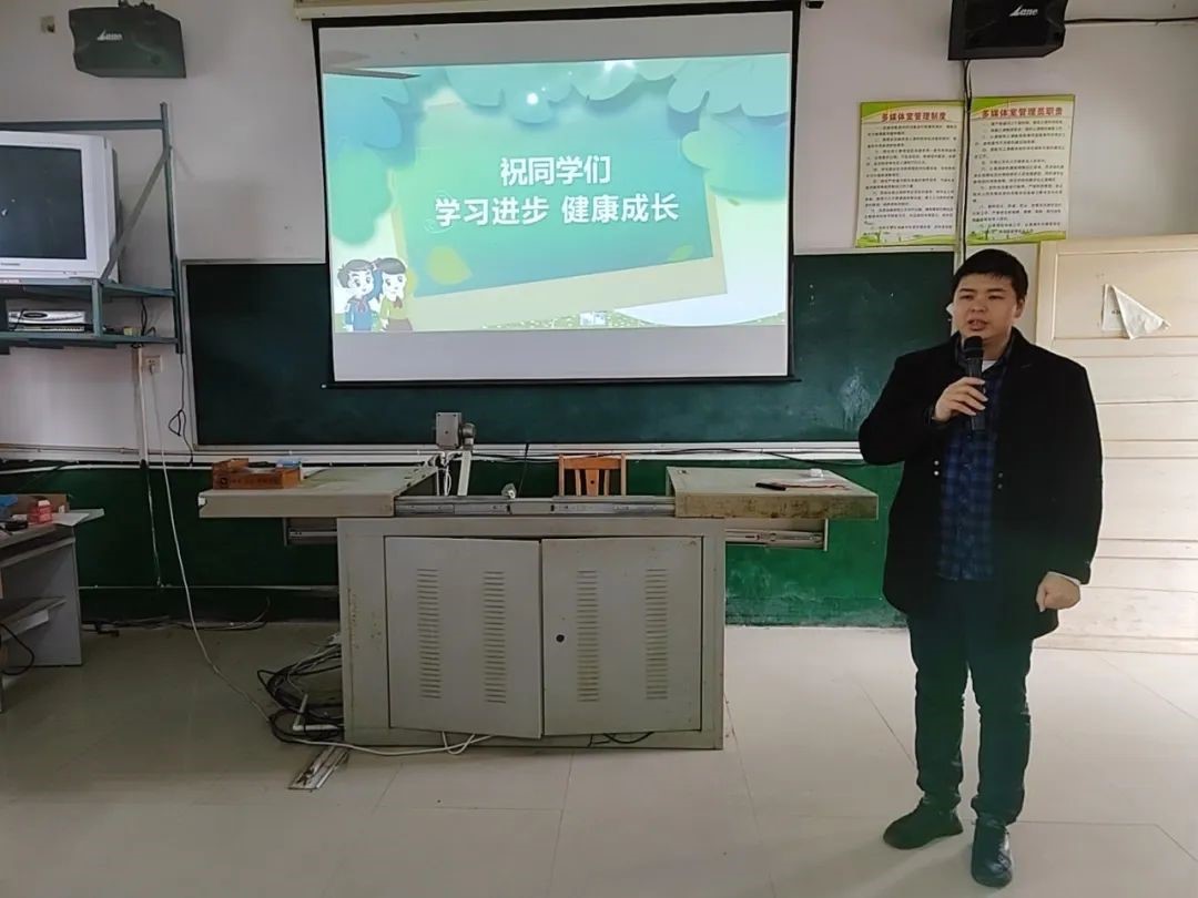 法治宣讲进校园 筑牢校园安全墙