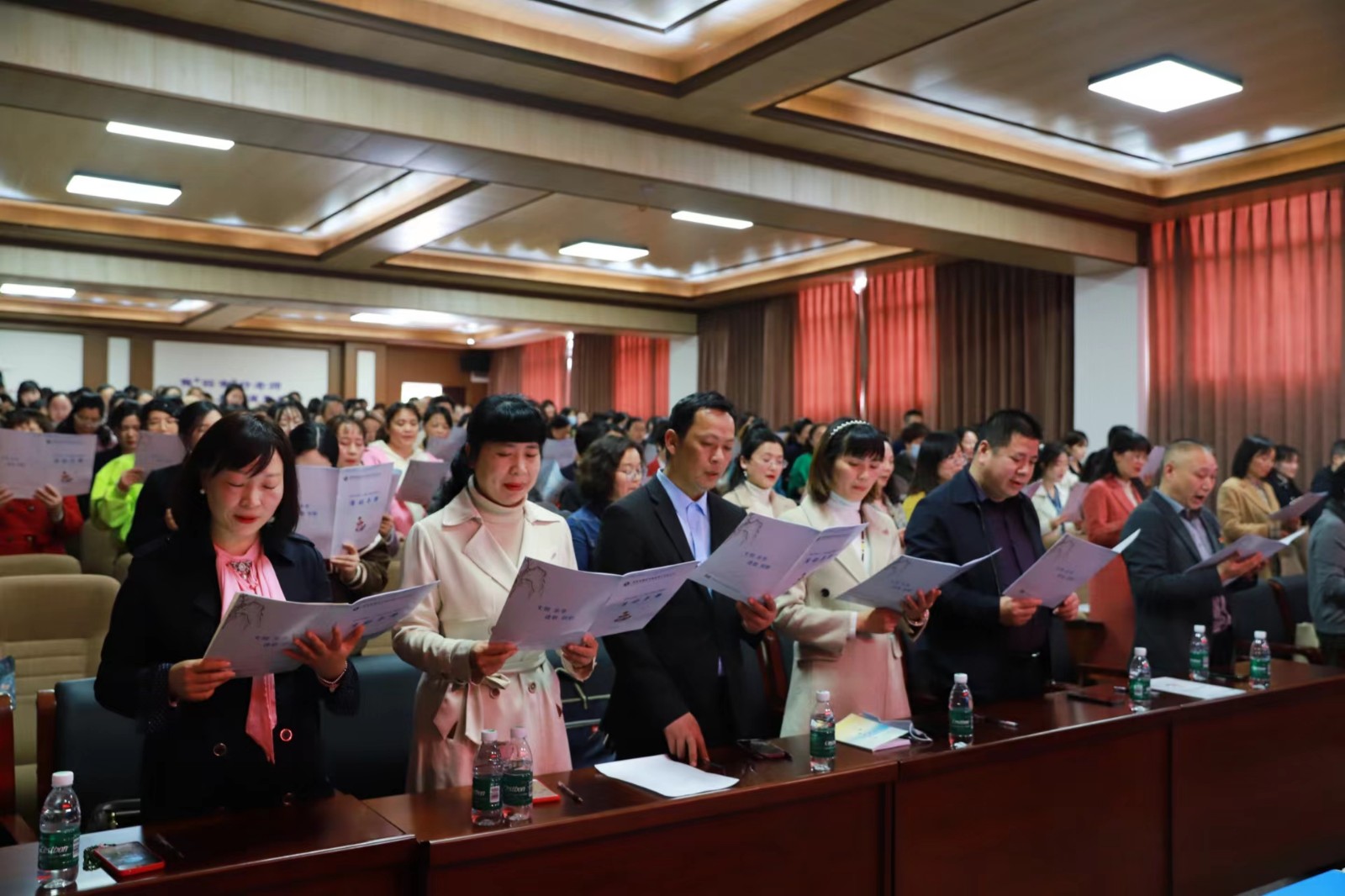 城区二小开展课外阅读主题教研