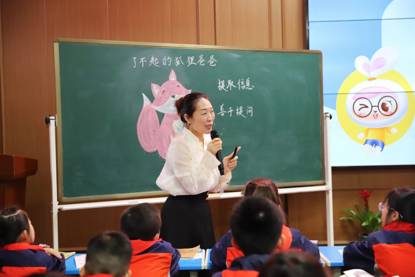 城区二小开展课外阅读主题教研