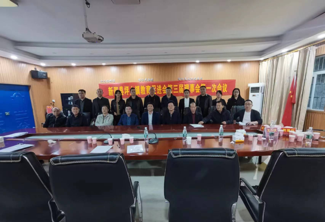 大爱无疆执迷公益泽被千秋