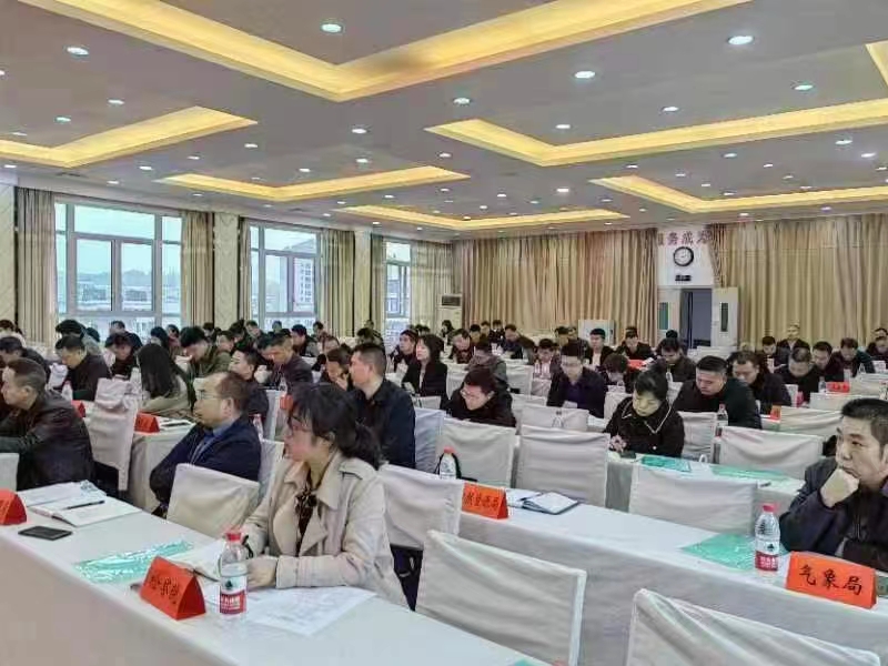 邵阳县：利剑护蕾齐发力，促平安校园建设