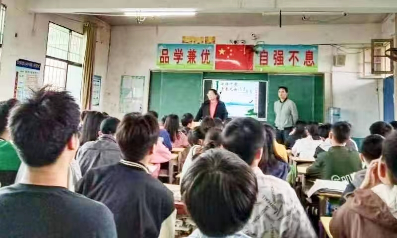 冲刺中考，青春无悔