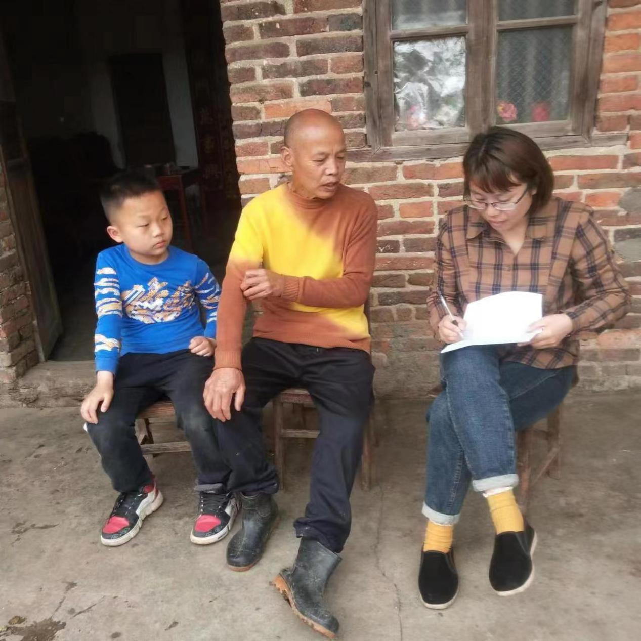 家校联防，共筑平安 塔水桥小学开展“防溺水”家访