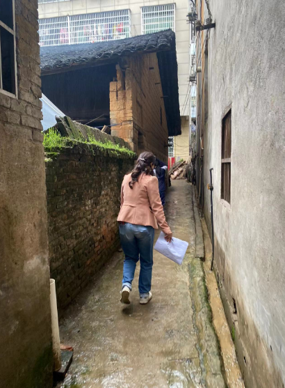 千师访万户，送安全到家