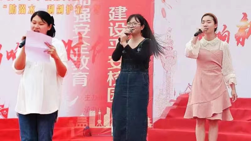 举办建制班合唱比赛暨四创及防溺水利剑护蕾宣讲