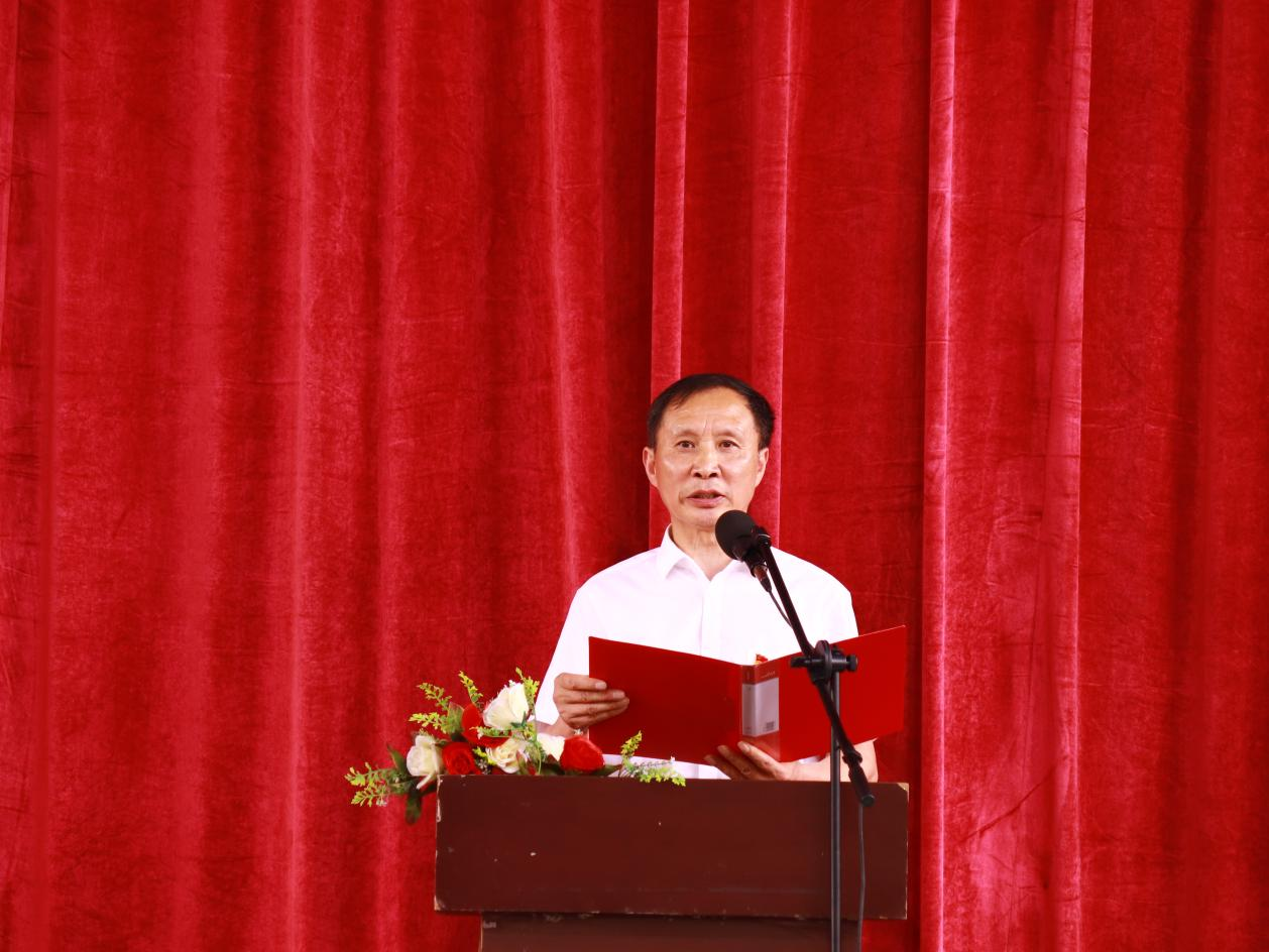 诵读经典文学 感受语言之美