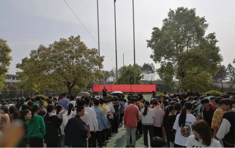 谆谆教诲树新风 声声嘱托护安全