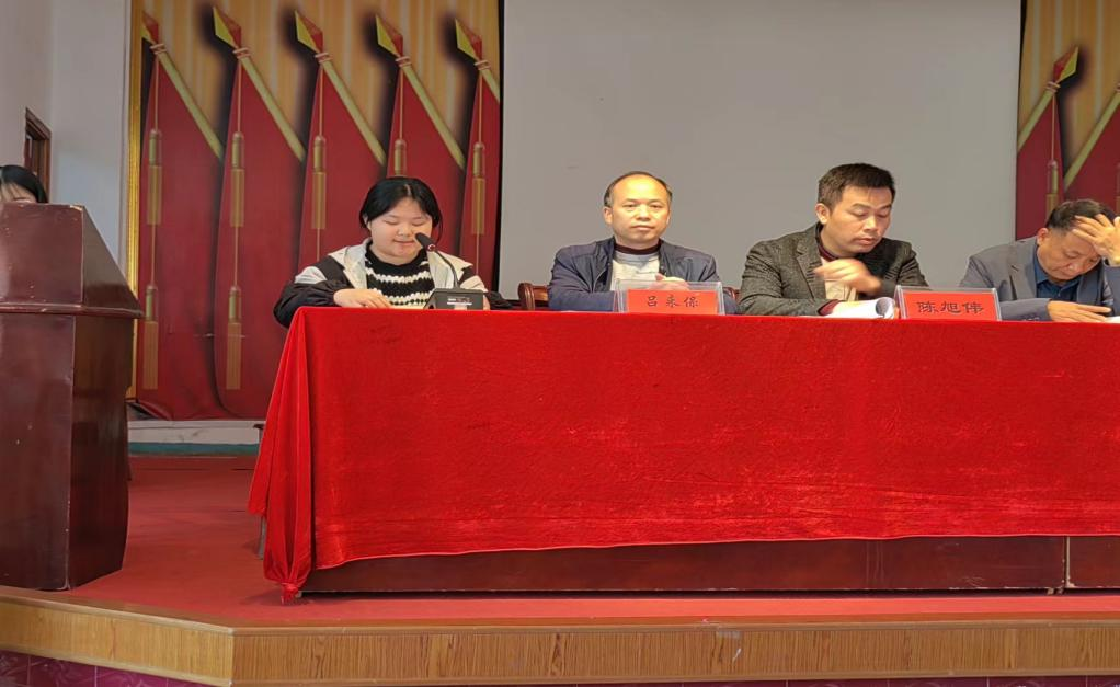 十五载桑梓情 助力家乡教育