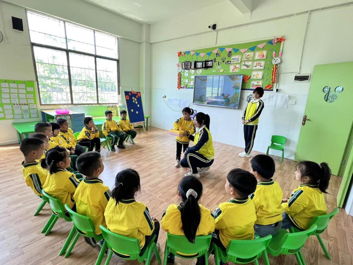 手拉手——共成长