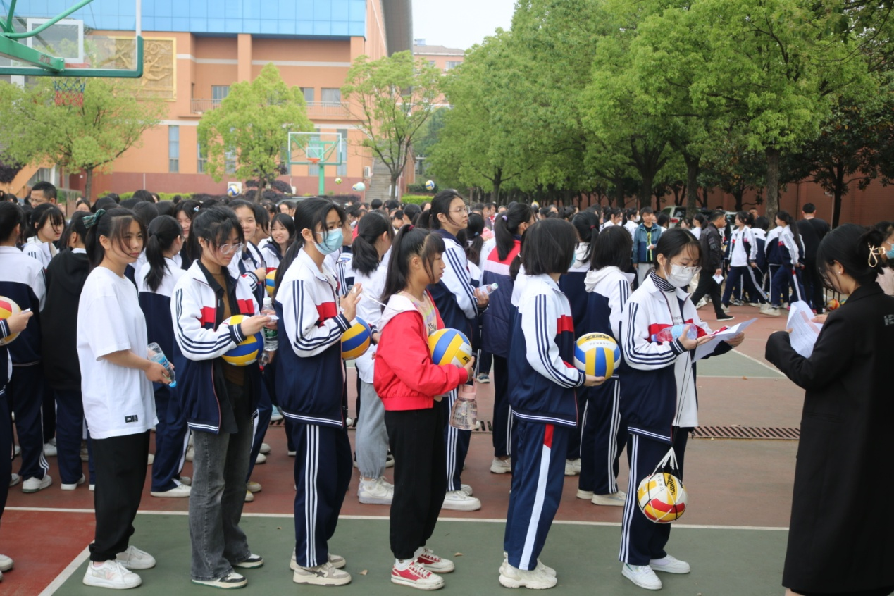 9336名考生上演体能“狂飙”模式