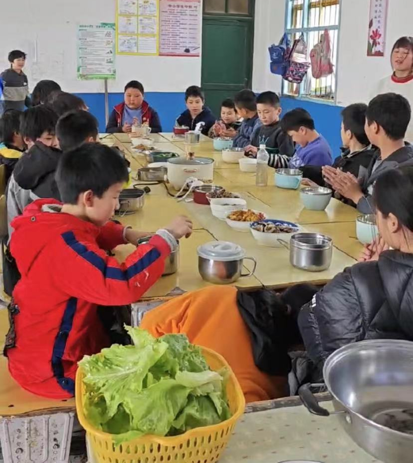 劳动创造美好 双手“烹饪”快乐