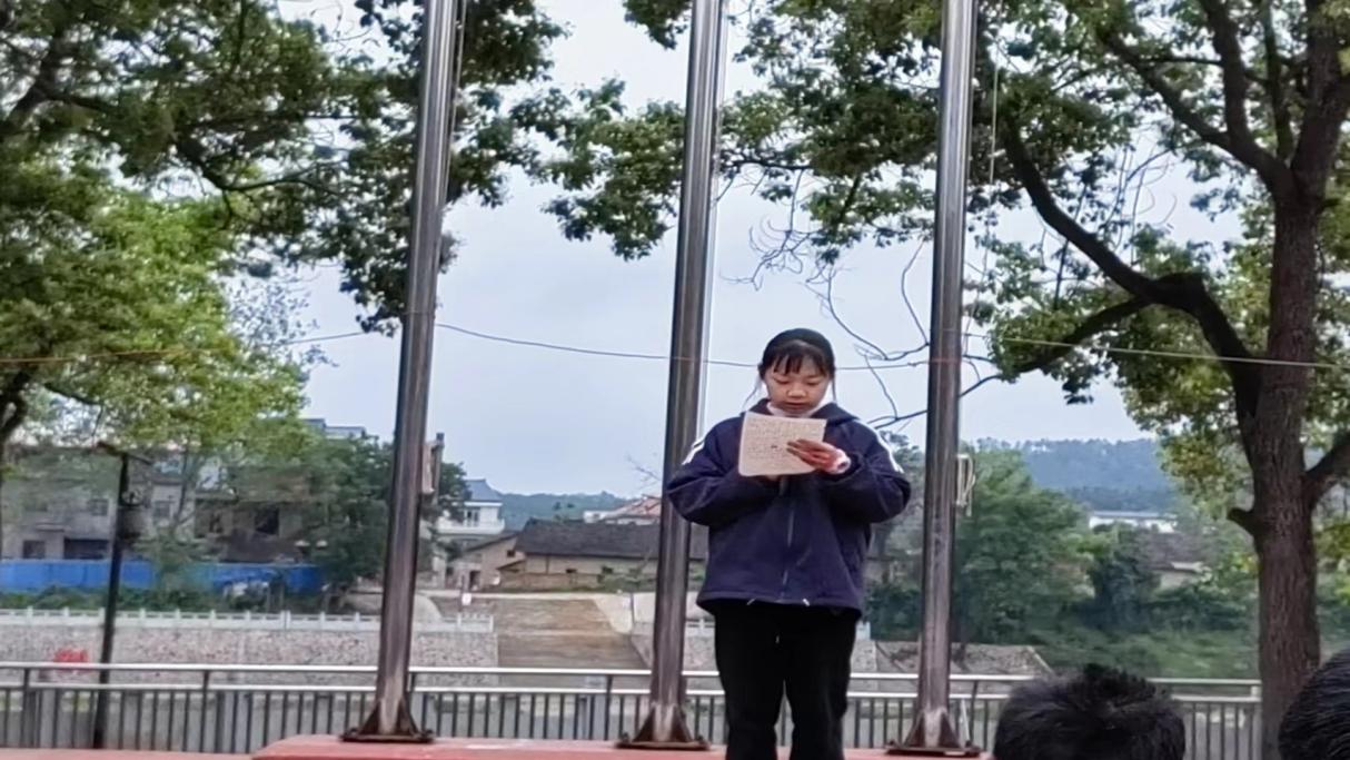 金称市镇中学开展“劳动美”社会实践活动