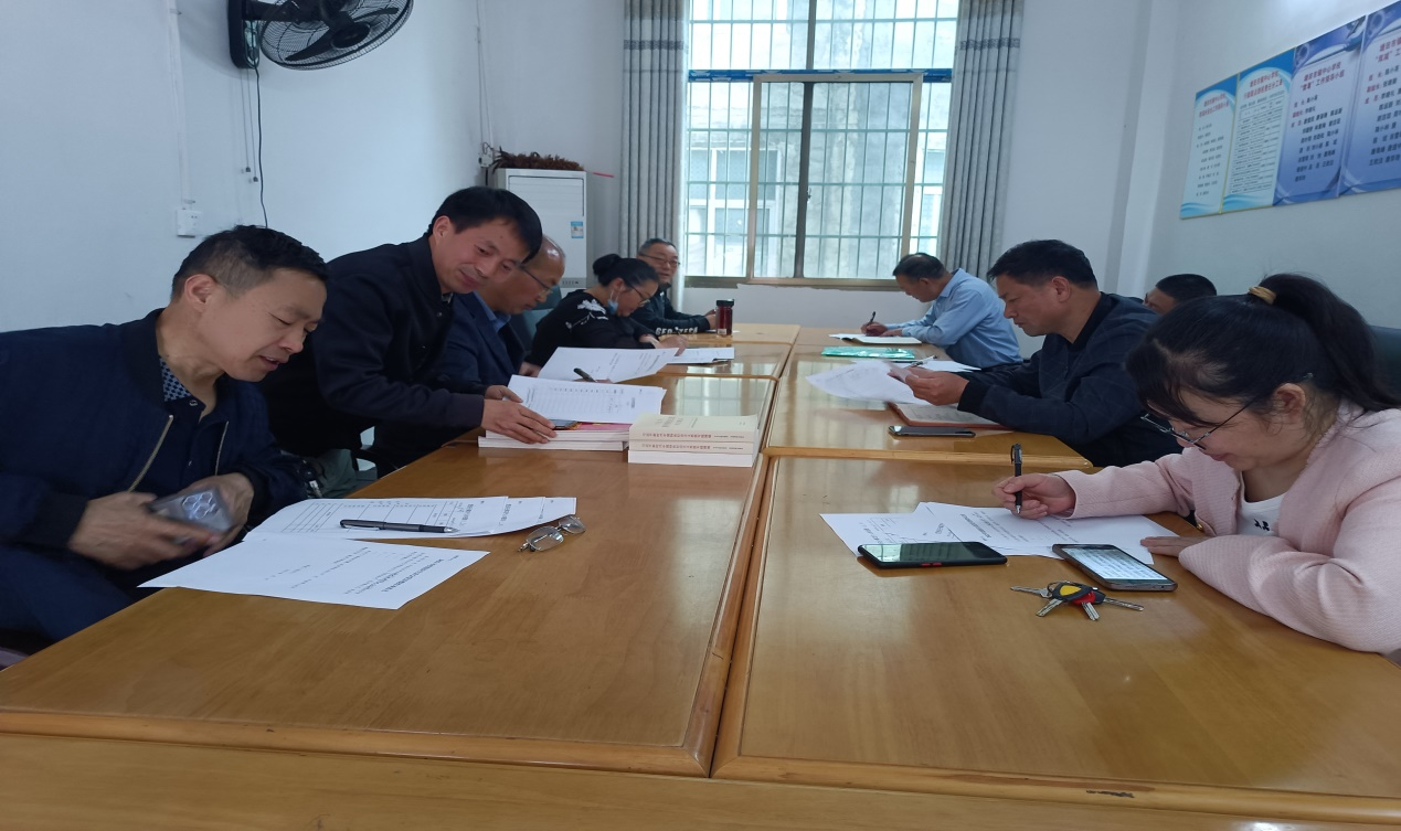 塘田市镇中心学校召开校园“校园食品安全工作”专题工作会议