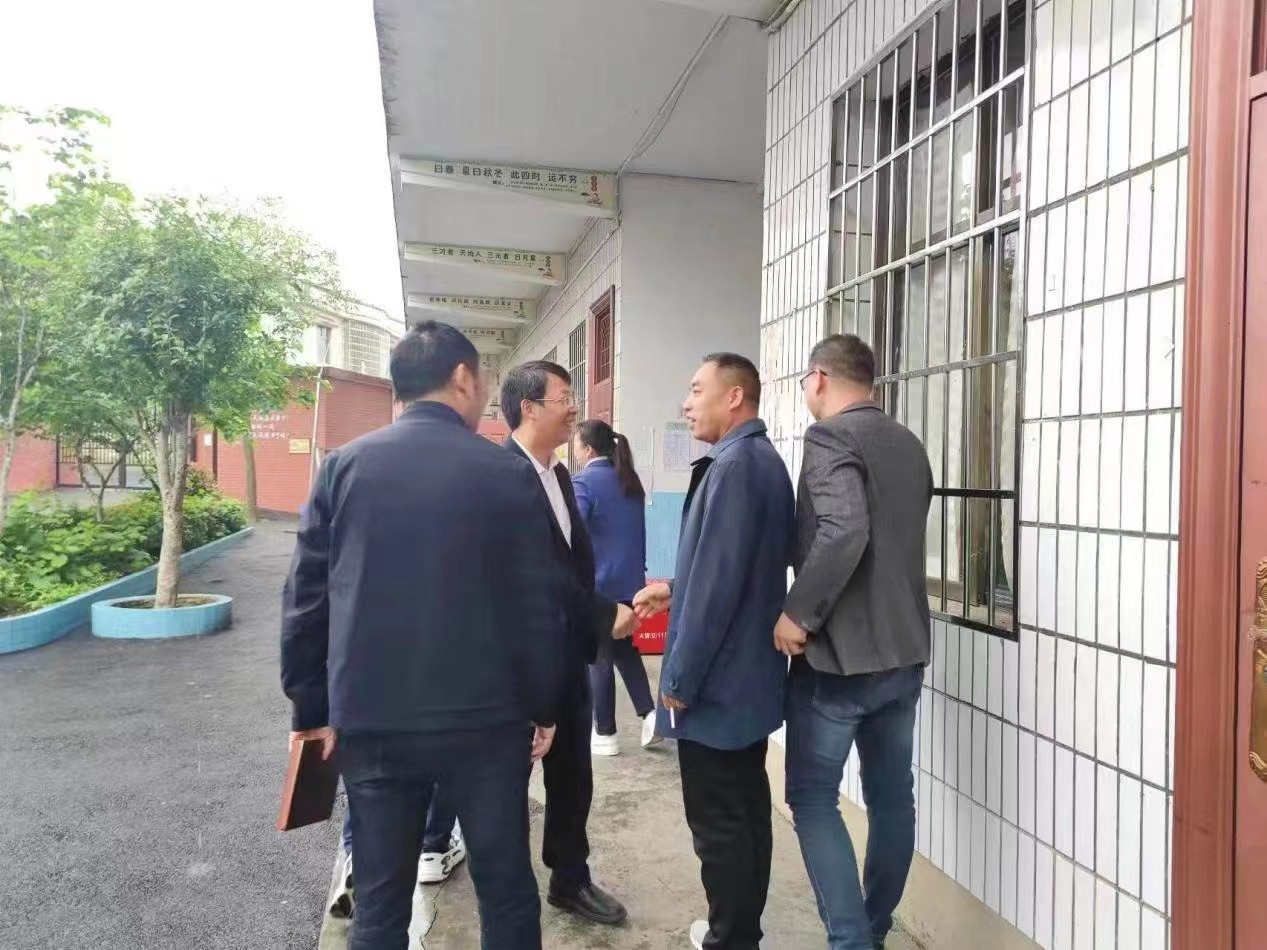 小溪市乡文昌小学迎接2023年义务教育质量监测专项督导检查