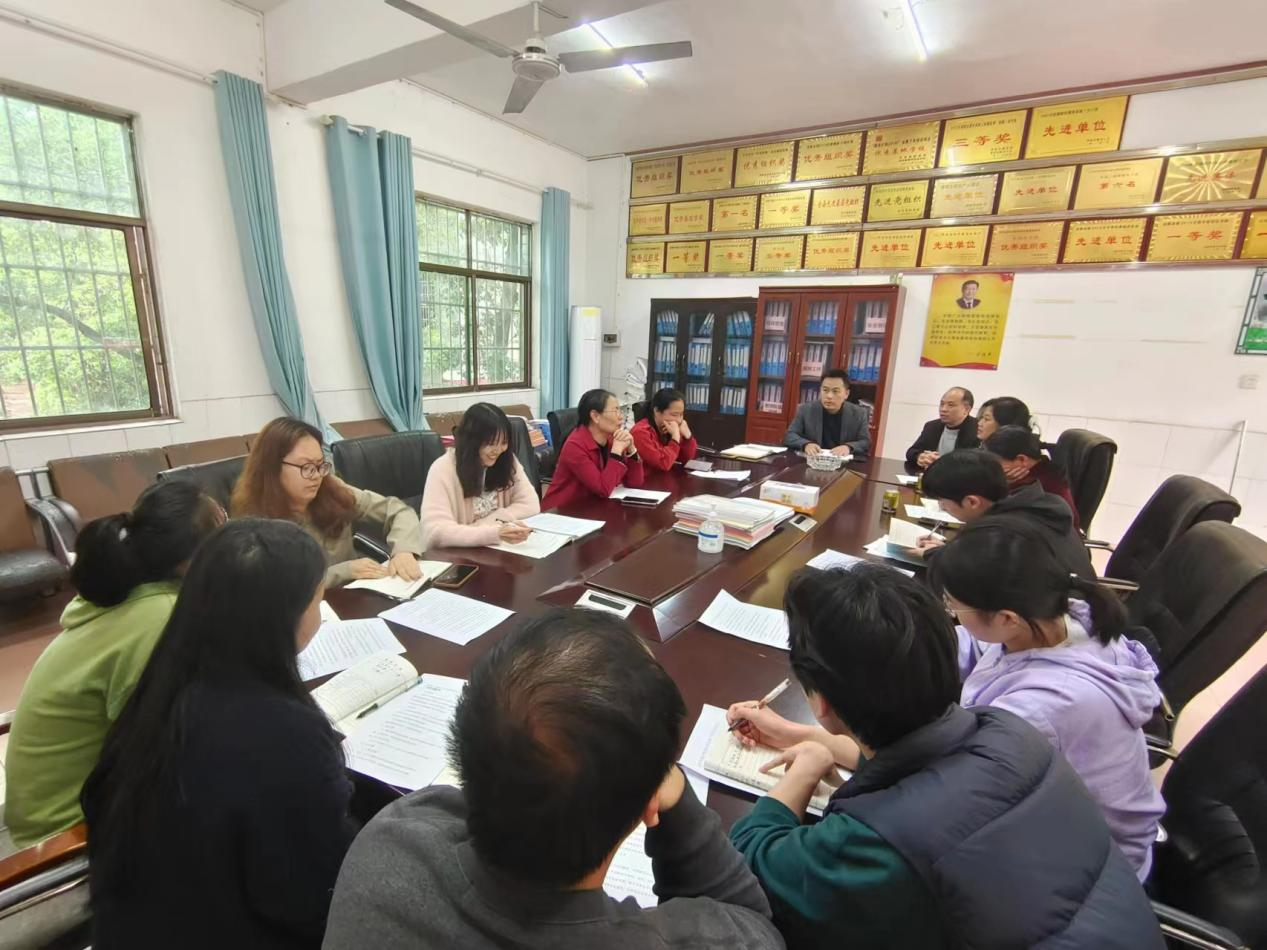 “语”你同行  研修共长