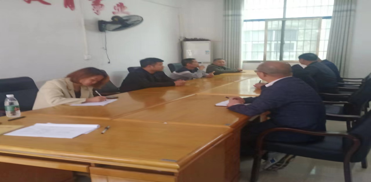 规范校车管理，确保安全出行