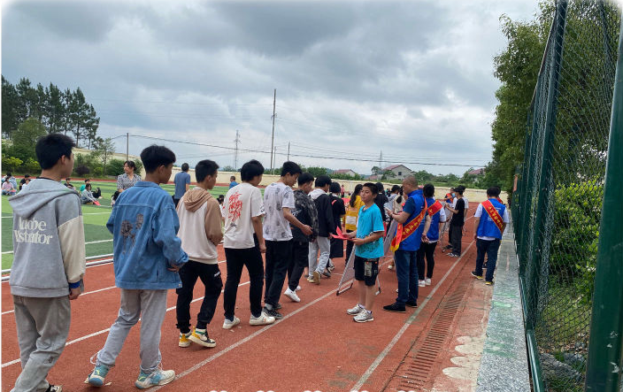 筑牢校园安全“防护墙”