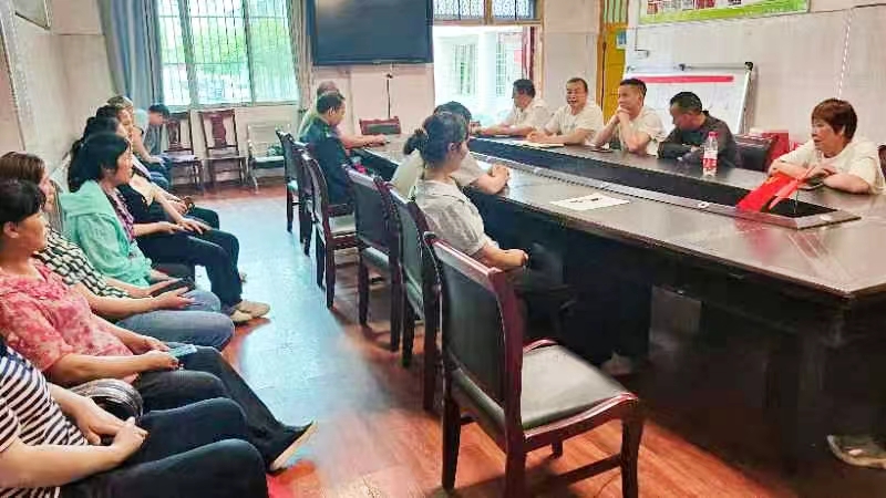 召开工友及临聘人员防性侵防欺凌工作推进会