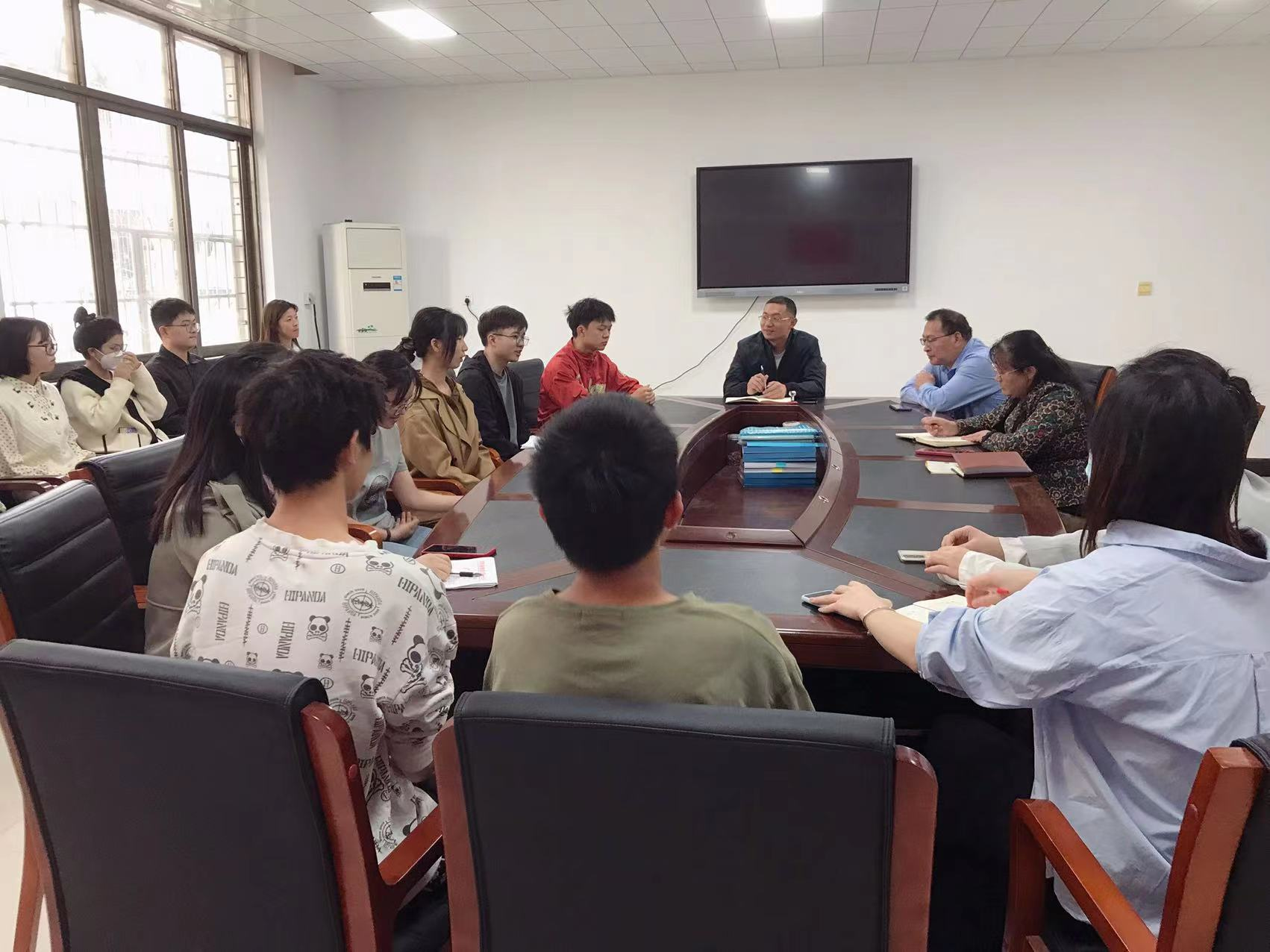 青春绽放 梦想起航