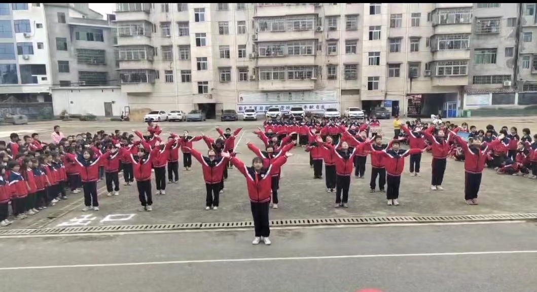 强国好少年 运动竞风采