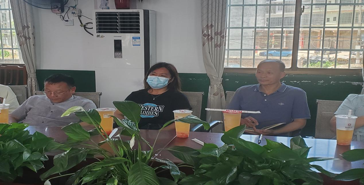 春去夏犹清，拼搏正当时