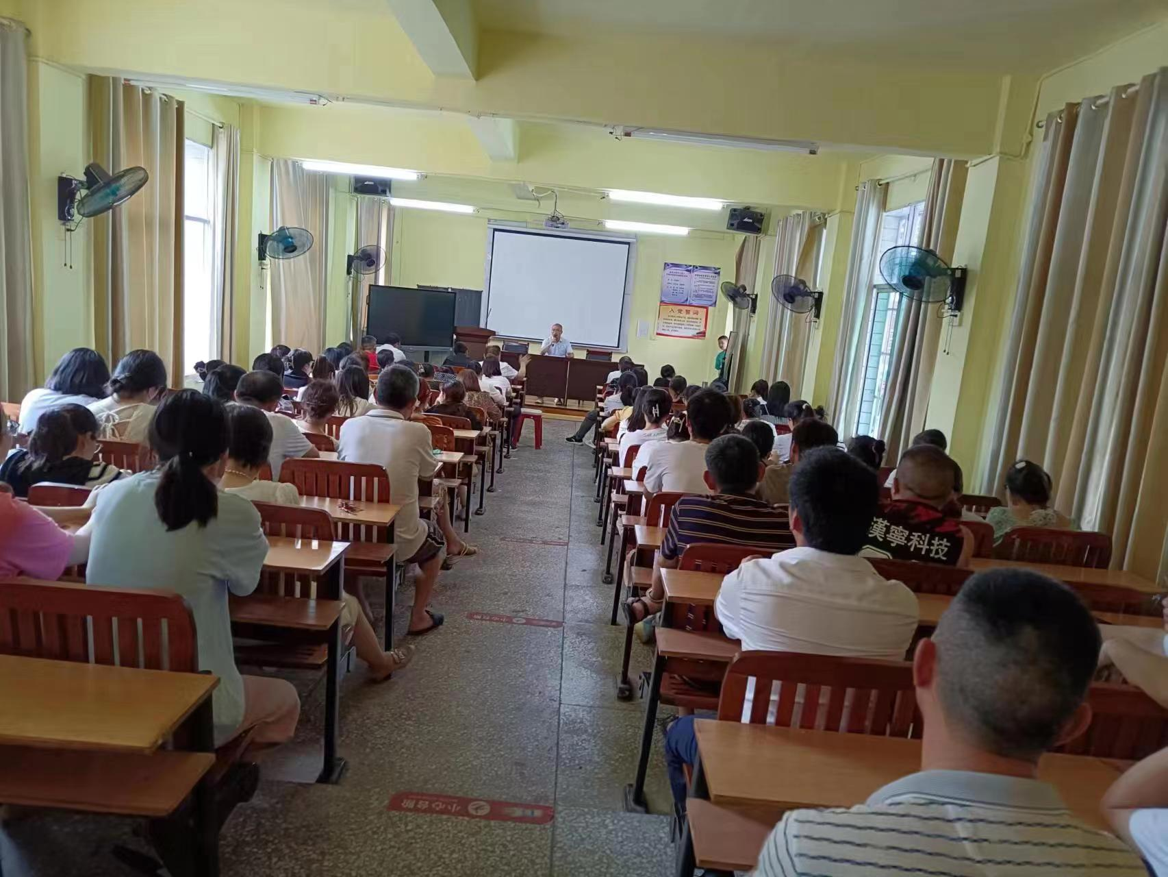 不忘初心，坚守常规—教学常规检查