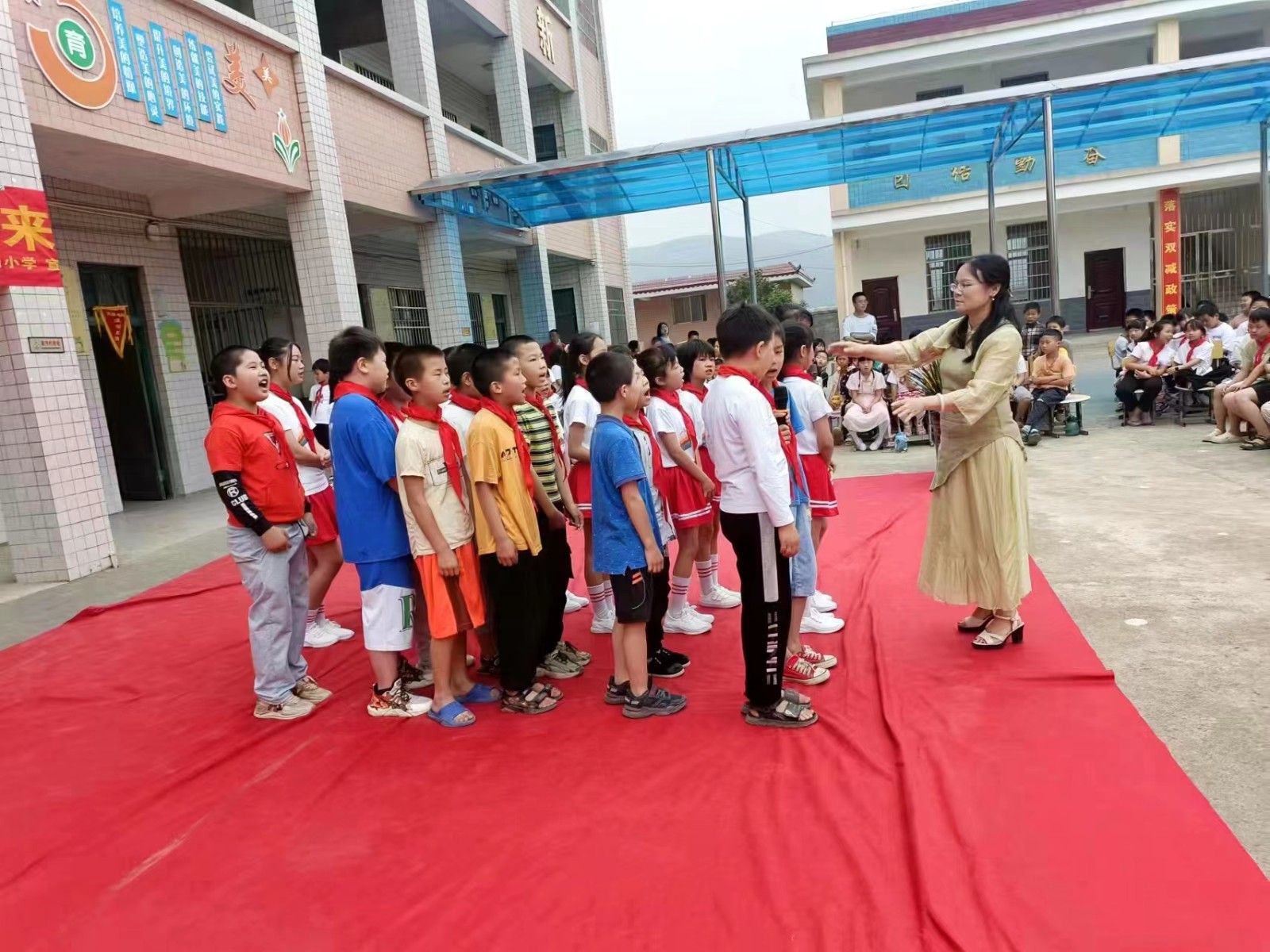 奋进新征程 争做好队员