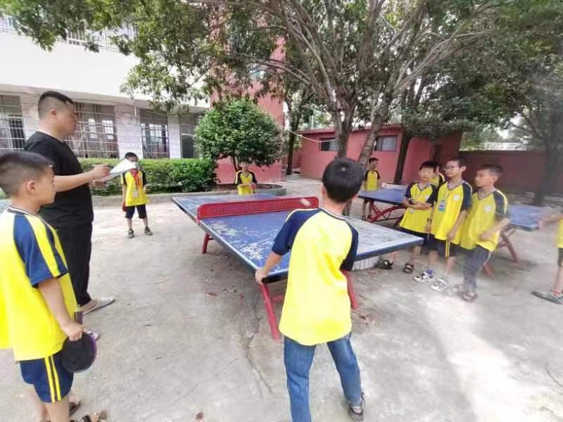 下花桥镇中心完全小学举行阳光体育运动竞赛