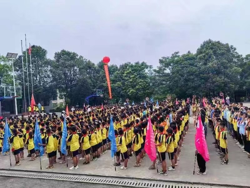 童心向党，快乐成长