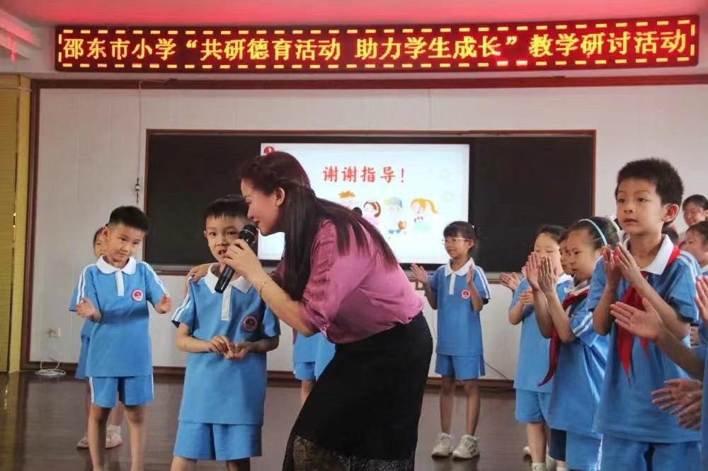 共研德育活动 助力学生成长