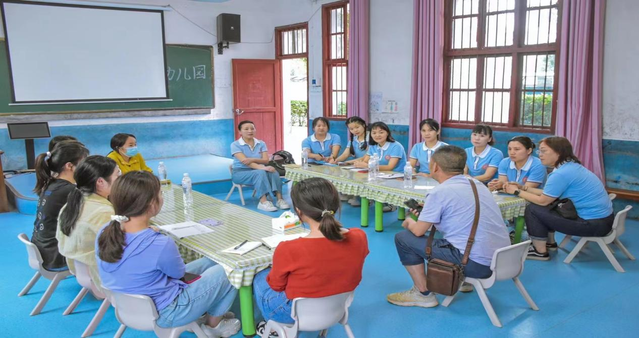 廉洁教育守初心，送教携手共成长