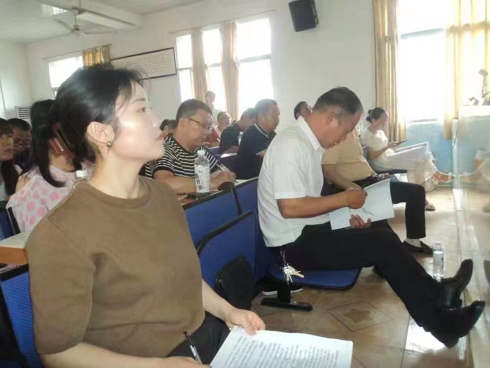 校本研修展风采，跟岗培训促成长