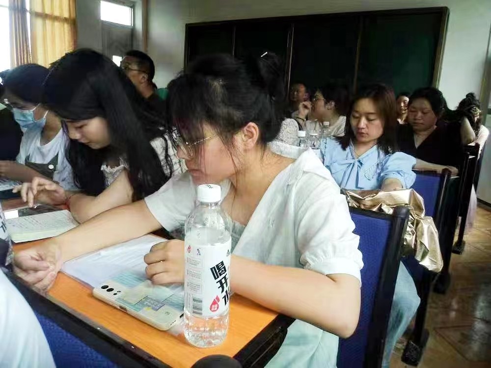 校本研修展风采，跟岗培训促成长