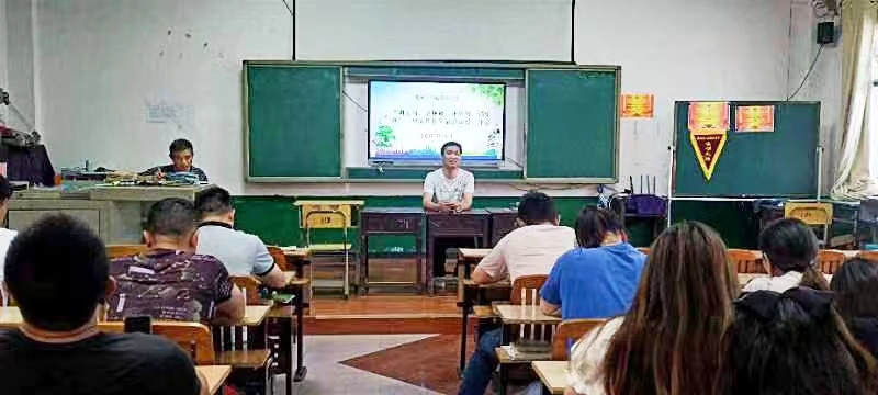 让“清廉”之花开满校园